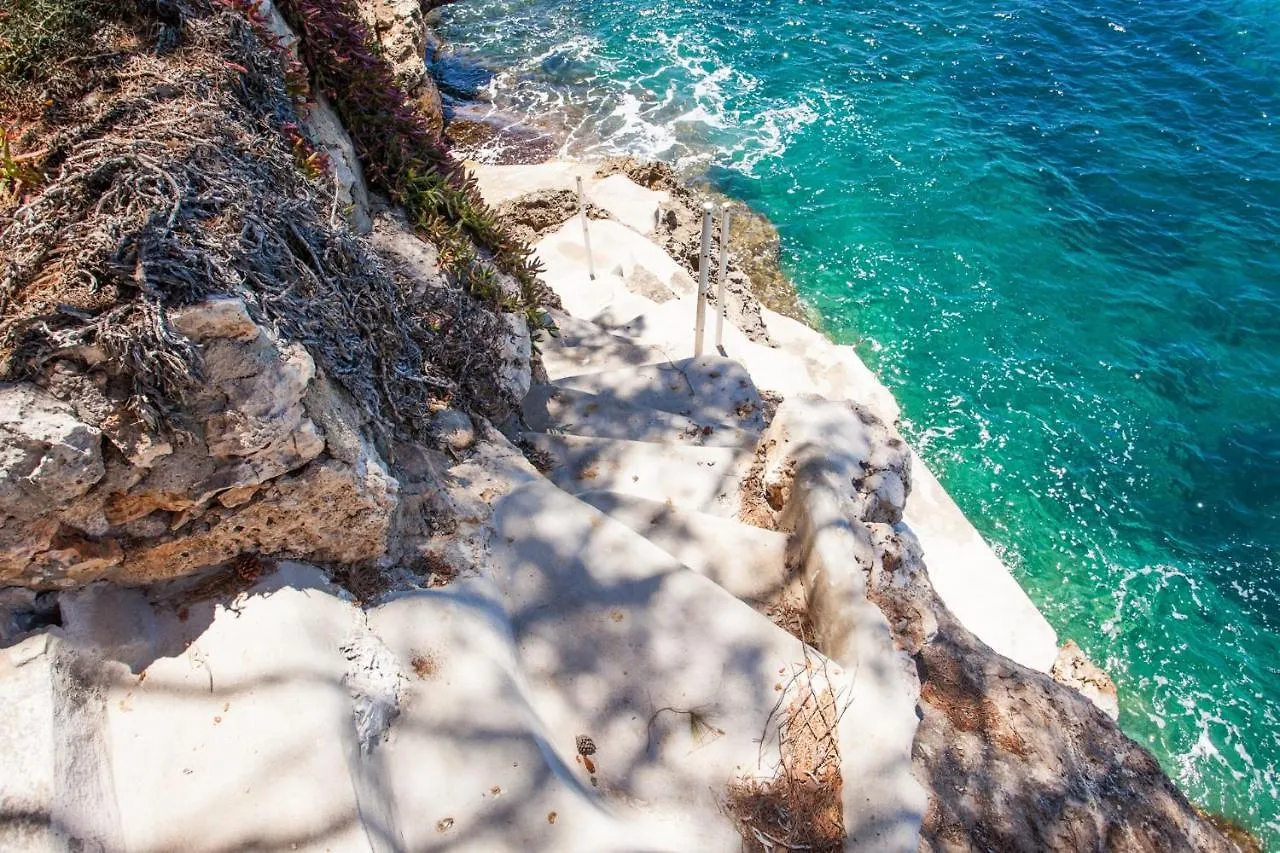 Villa Piratas Cala d'Or  Spain